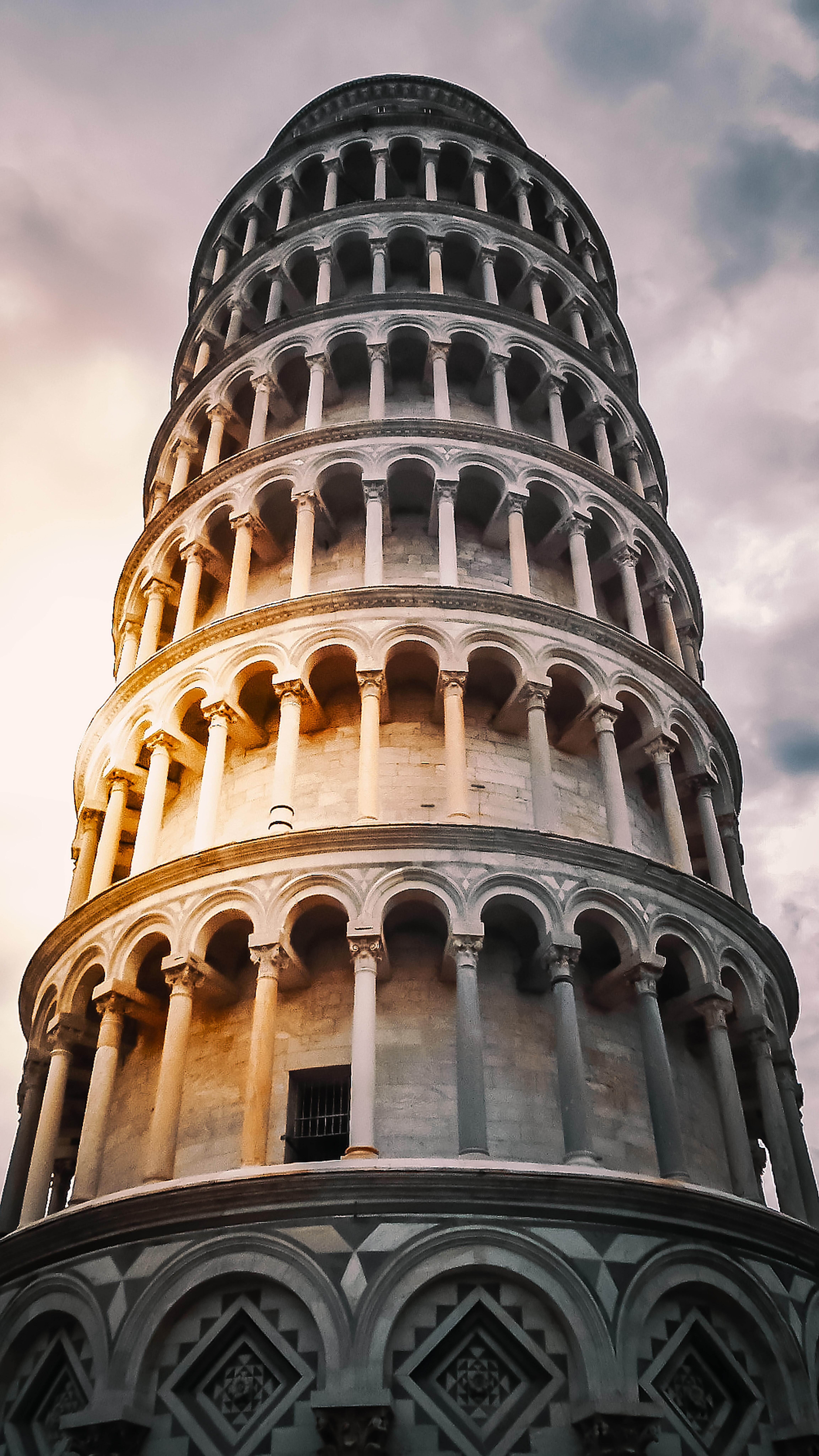 Leaning tower of pisa hi-res stock photography and images - Alamy
